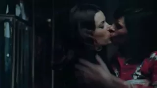 ગરમ ચુંબન પછી મોટા pornvideoshd ટિટ્સ સાથેનો માણસ